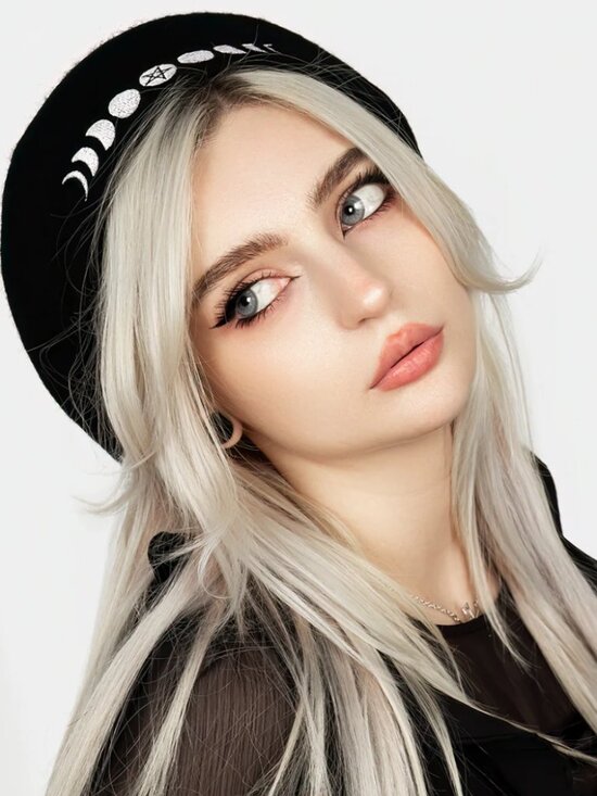 Disturbia - Lunar Embroidered Beret - Picture 4 of 8